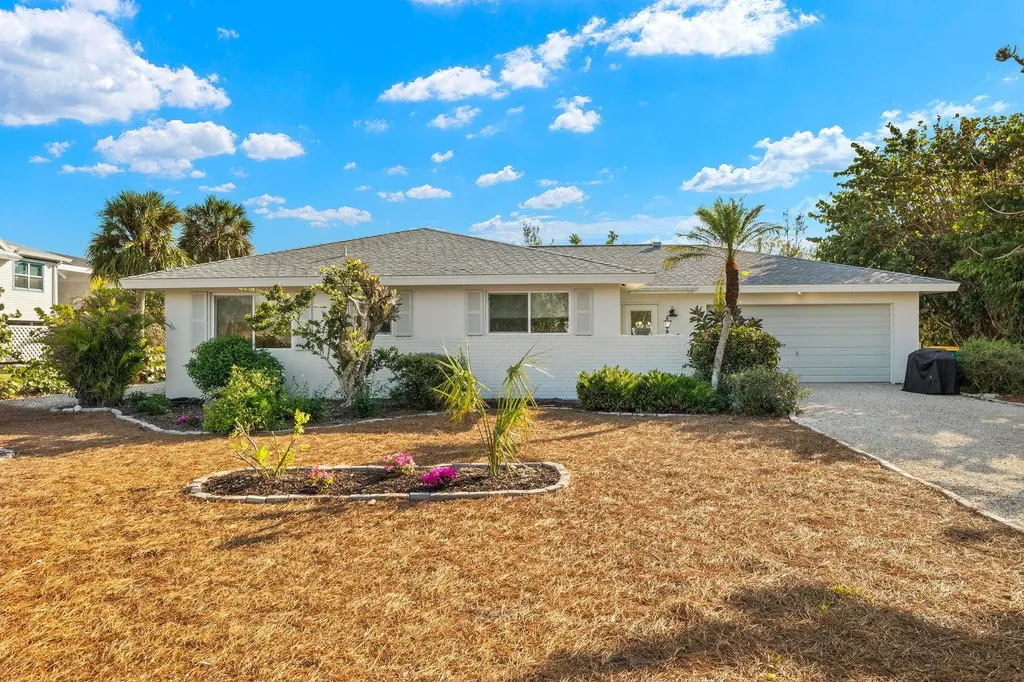 486 Lake Murex Circle Sanibel FL 33957