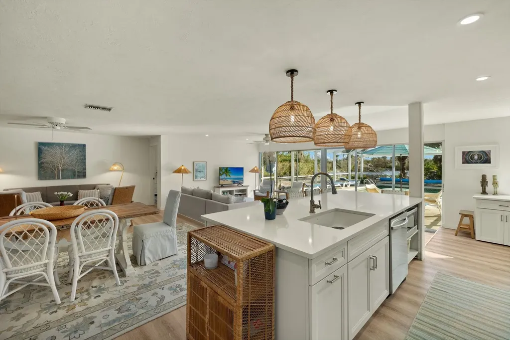 486 Lake Murex Circle Sanibel FL 33957