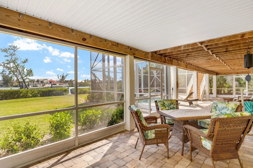 2391 Shop Road Sanibel FL 33957