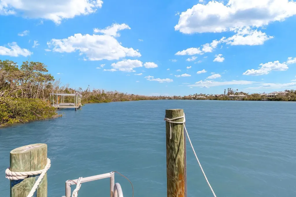 2391 Shop Road Sanibel FL 33957