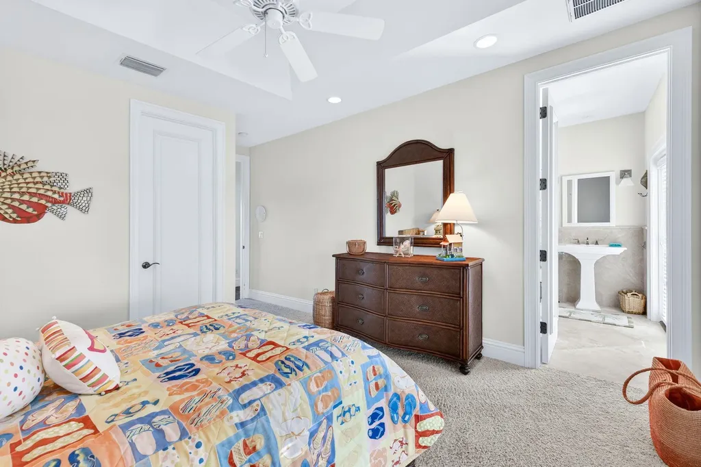 848 Angel Wing Drive Sanibel FL 33957