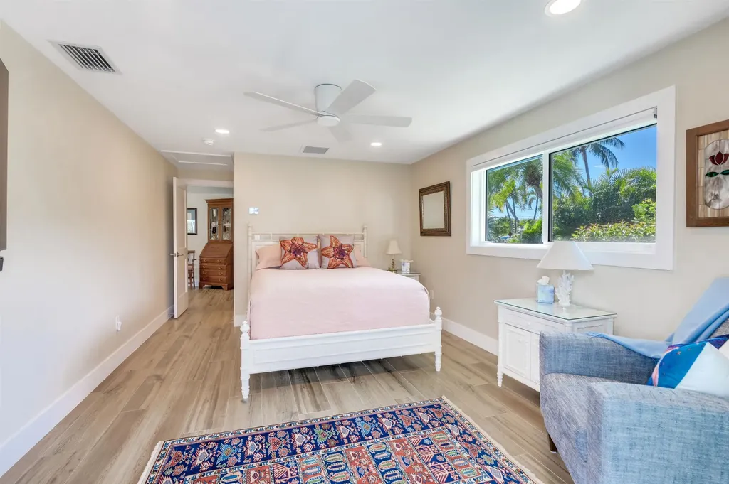 734 Sand Dollar Drive Sanibel FL 33957