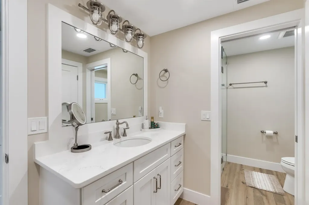 734 Sand Dollar Drive Sanibel FL 33957