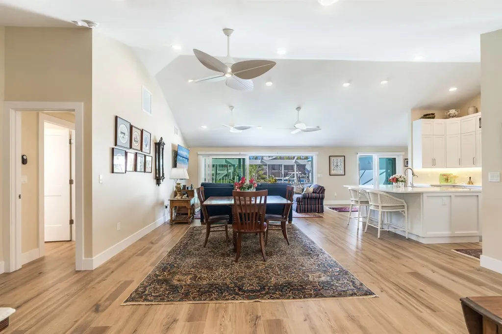 734 Sand Dollar Drive Sanibel FL 33957