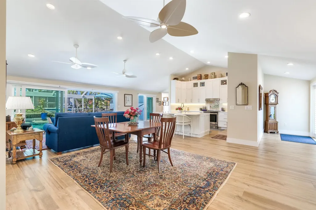 734 Sand Dollar Drive Sanibel FL 33957