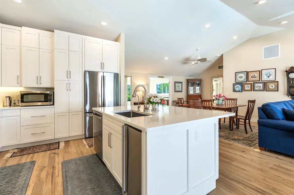 734 Sand Dollar Drive Sanibel FL 33957