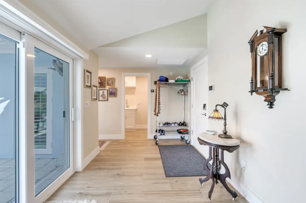 734 Sand Dollar Drive Sanibel FL 33957