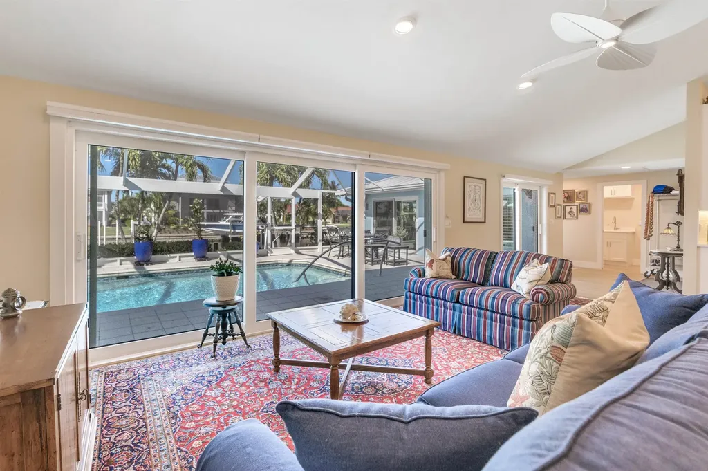 734 Sand Dollar Drive Sanibel FL 33957