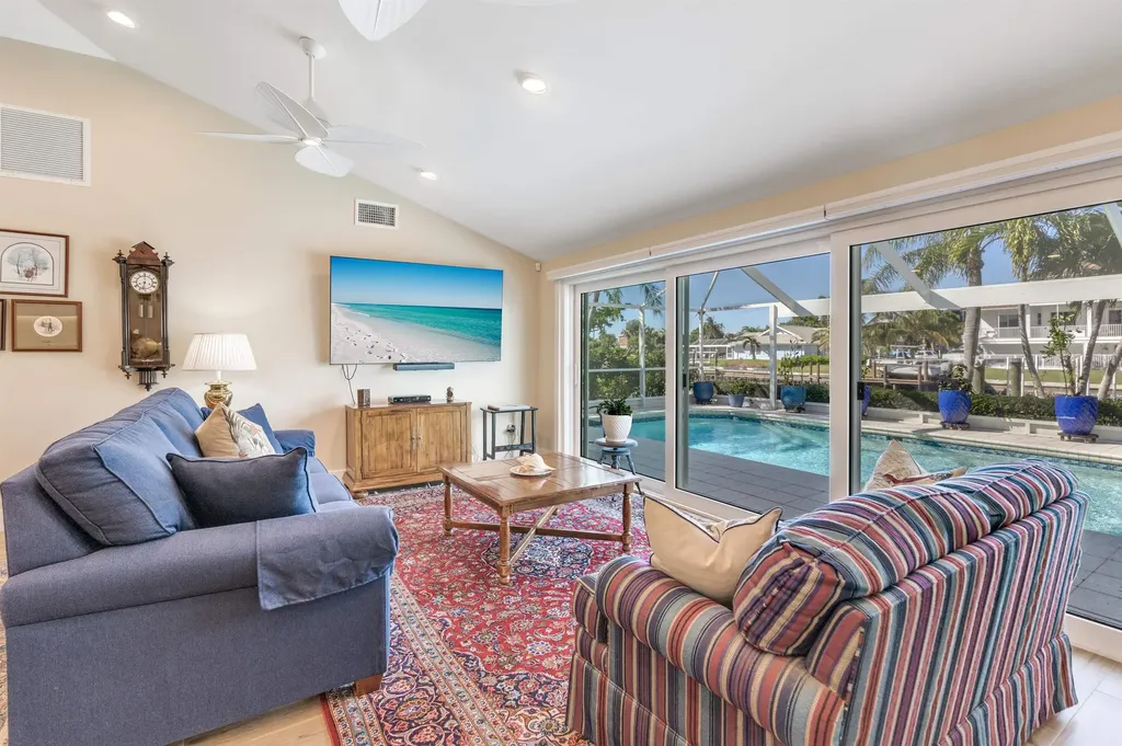 734 Sand Dollar Drive Sanibel FL 33957