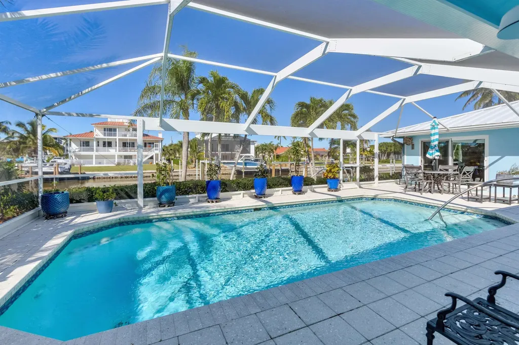 734 Sand Dollar Drive Sanibel FL 33957