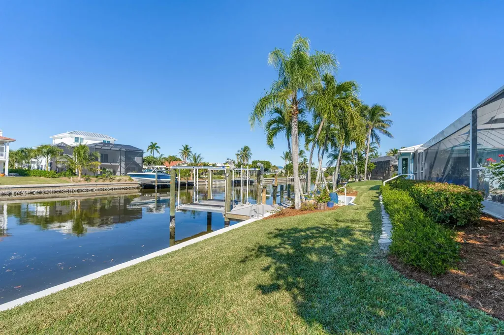 734 Sand Dollar Drive Sanibel FL 33957