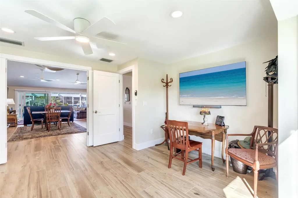 734 Sand Dollar Drive Sanibel FL 33957