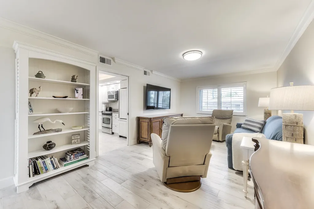 1605 Middle Gulf Drive Sanibel FL 33957