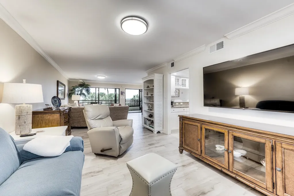 1605 Middle Gulf Drive Sanibel FL 33957