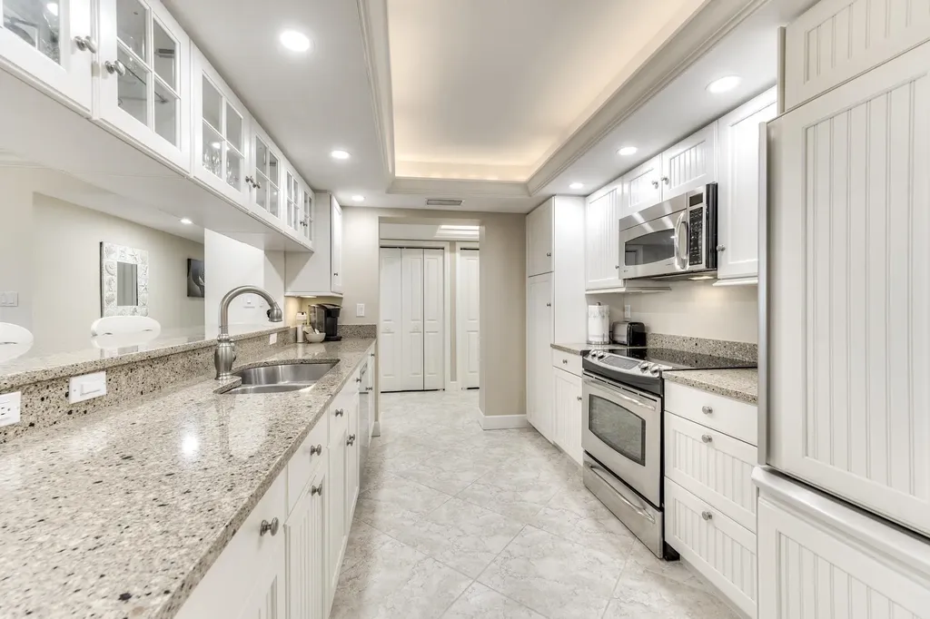 1605 Middle Gulf Drive Sanibel FL 33957