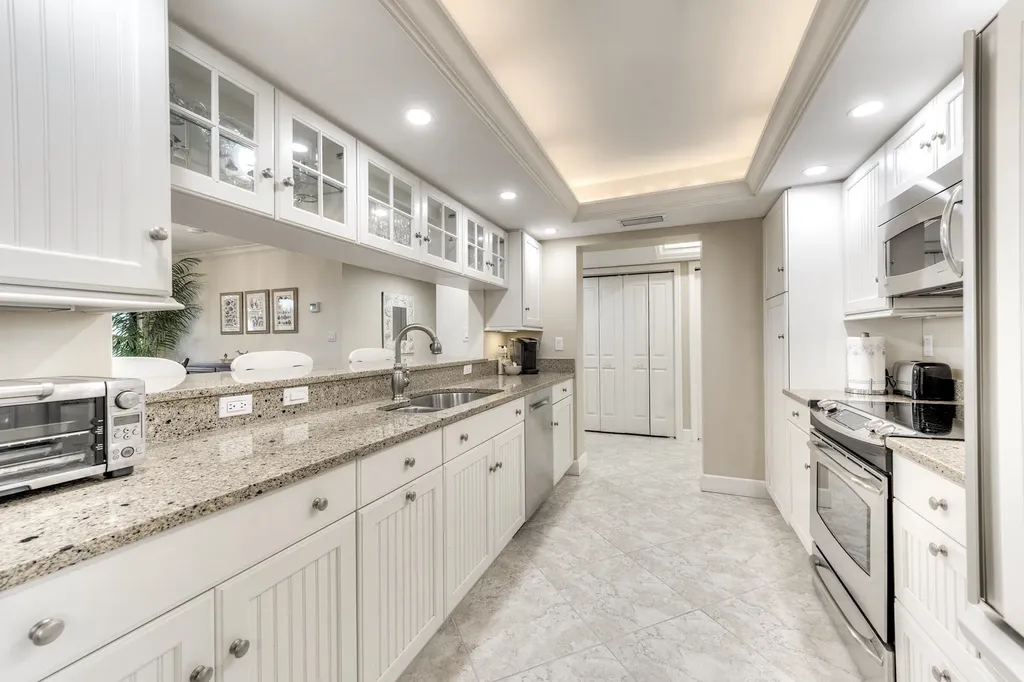 1605 Middle Gulf Drive Sanibel FL 33957