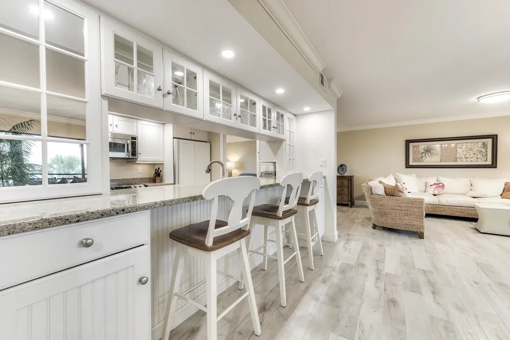 1605 Middle Gulf Drive Sanibel FL 33957