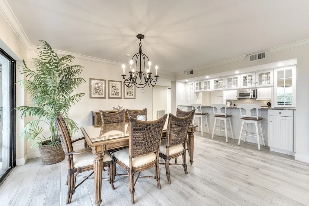 1605 Middle Gulf Drive Sanibel FL 33957