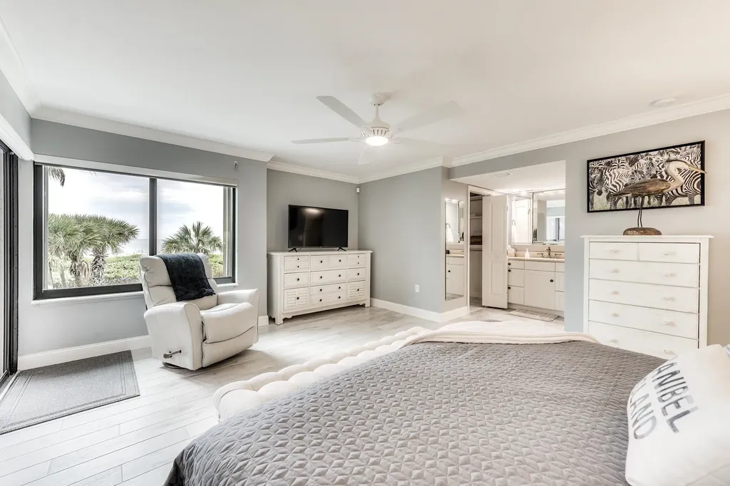 1605 Middle Gulf Drive Sanibel FL 33957