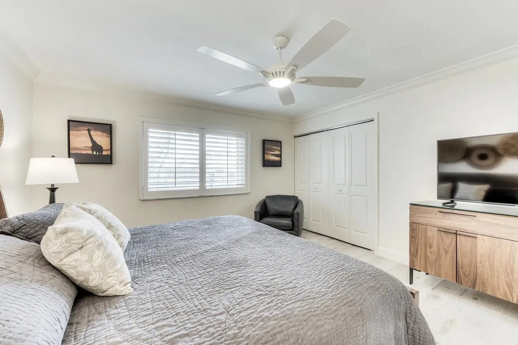 1605 Middle Gulf Drive Sanibel FL 33957