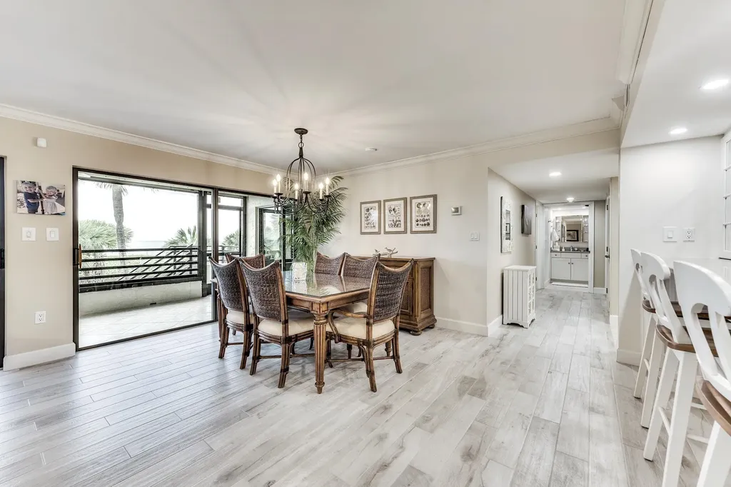 1605 Middle Gulf Drive Sanibel FL 33957