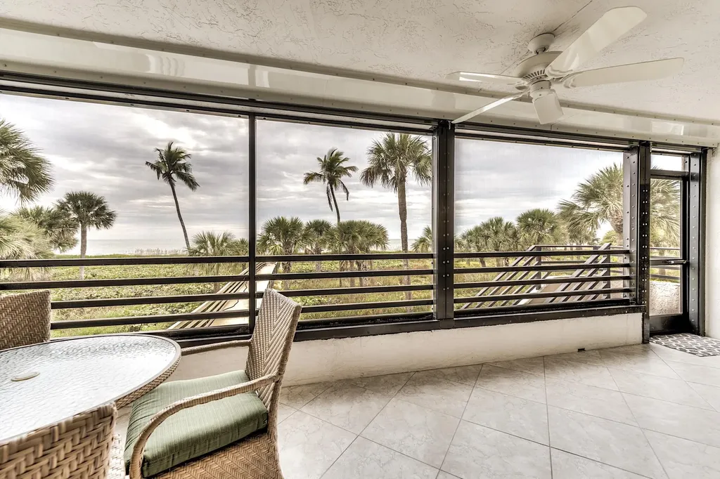 1605 Middle Gulf Drive Sanibel FL 33957
