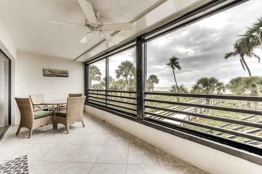 1605 Middle Gulf Drive Sanibel FL 33957