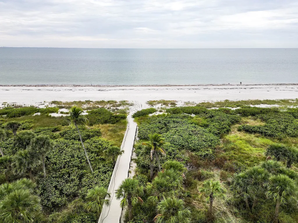 1605 Middle Gulf Drive Sanibel FL 33957