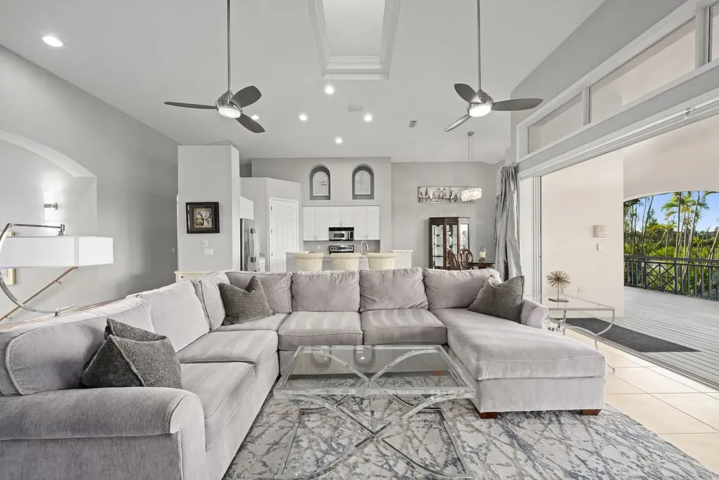 824 Birdie View Point Sanibel FL 33957