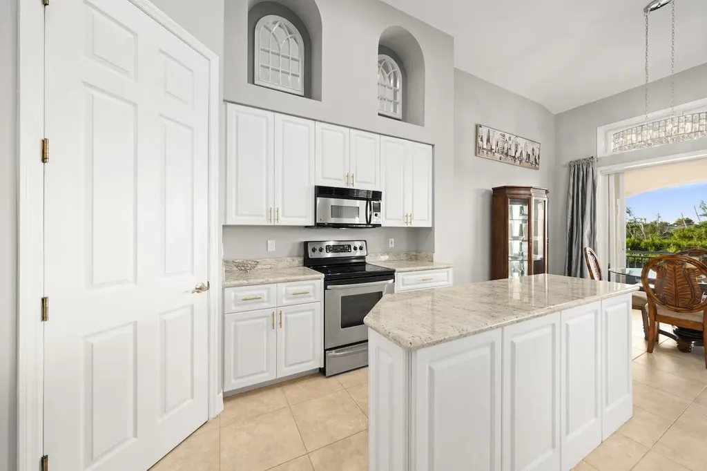 824 Birdie View Point Sanibel FL 33957