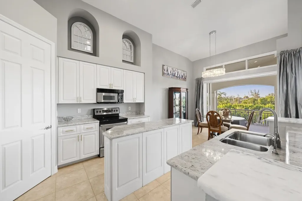 824 Birdie View Point Sanibel FL 33957