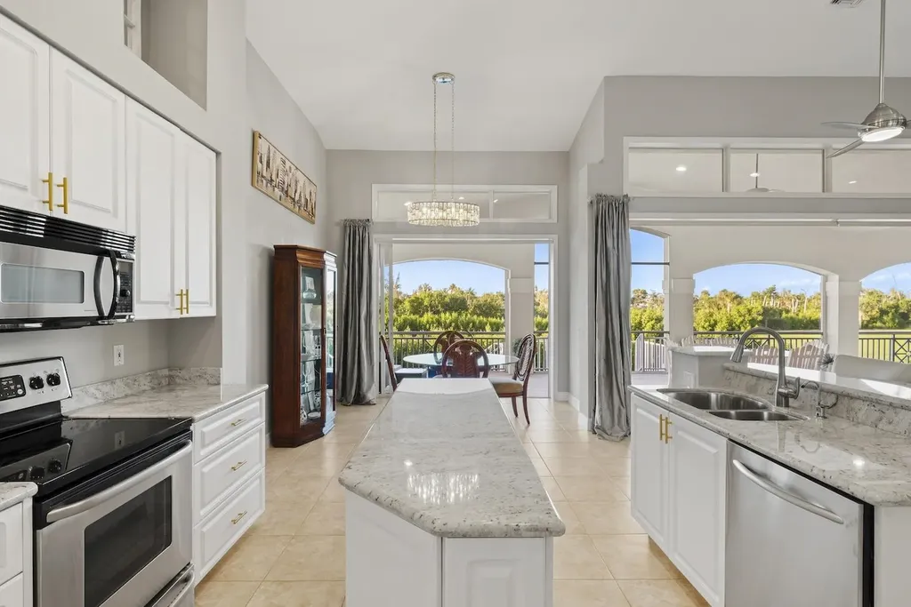 824 Birdie View Point Sanibel FL 33957