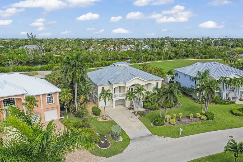 824 Birdie View Point Sanibel FL 33957