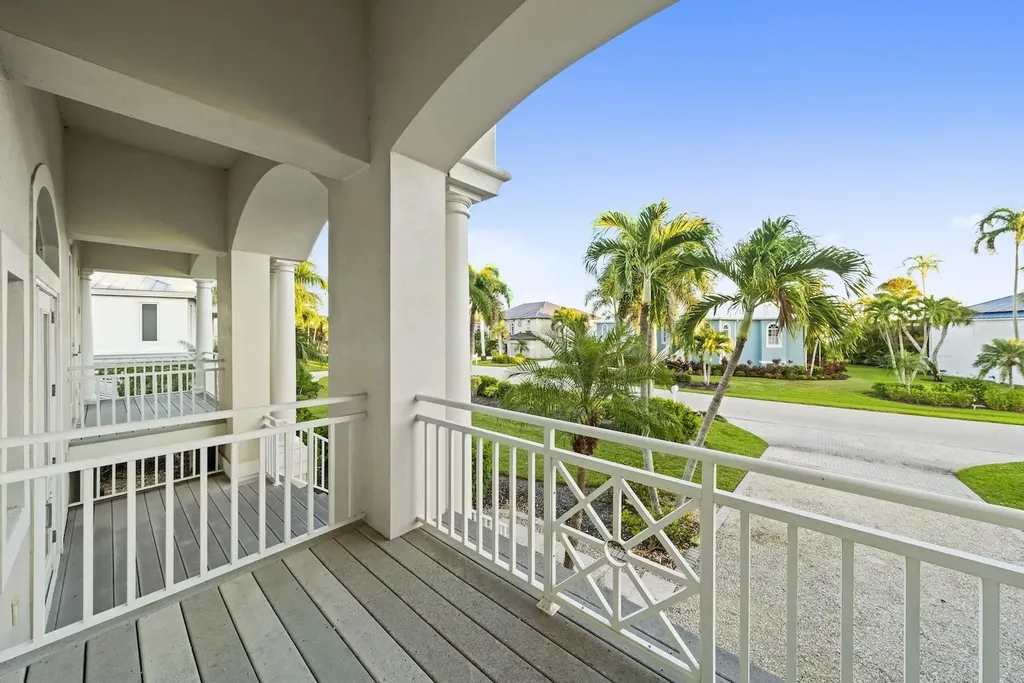 824 Birdie View Point Sanibel FL 33957