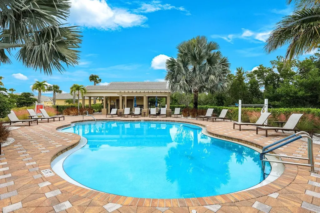 10436 Peso Del Rio Drive Fort Myers FL 33908