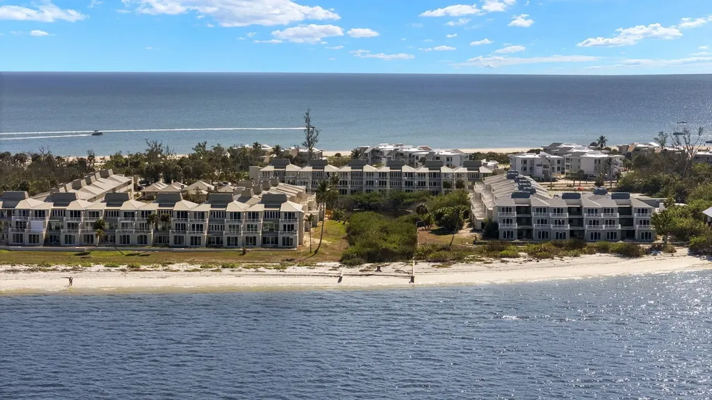 200 Periwinkle Way Sanibel FL 33957