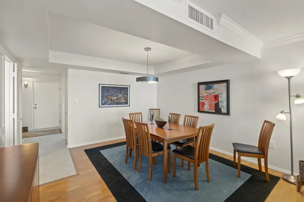 200 Periwinkle Way Sanibel FL 33957