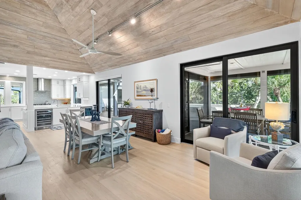 5079 Joewood Drive Sanibel FL 33957