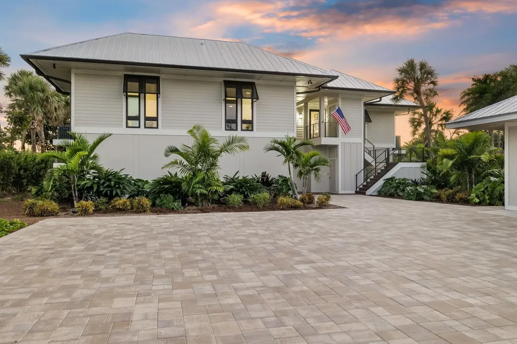 5079 Joewood Drive Sanibel FL 33957