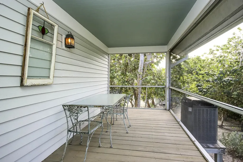 731 Nerita Street Sanibel FL 33957