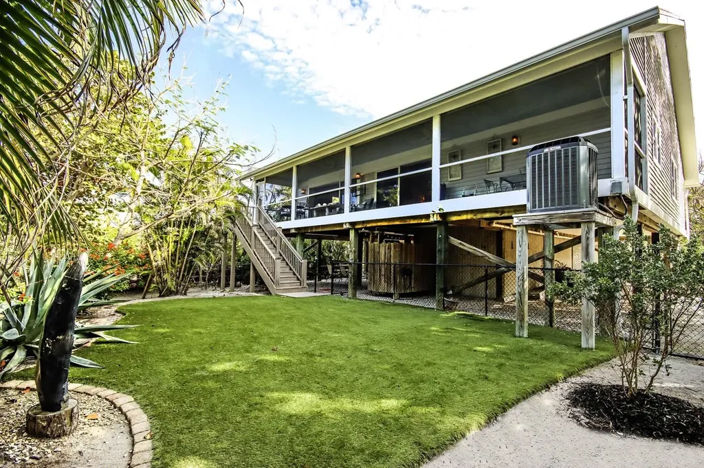 731 Nerita Street Sanibel FL 33957