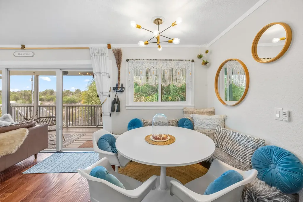 9247 Dimmick Drive Sanibel FL 33957