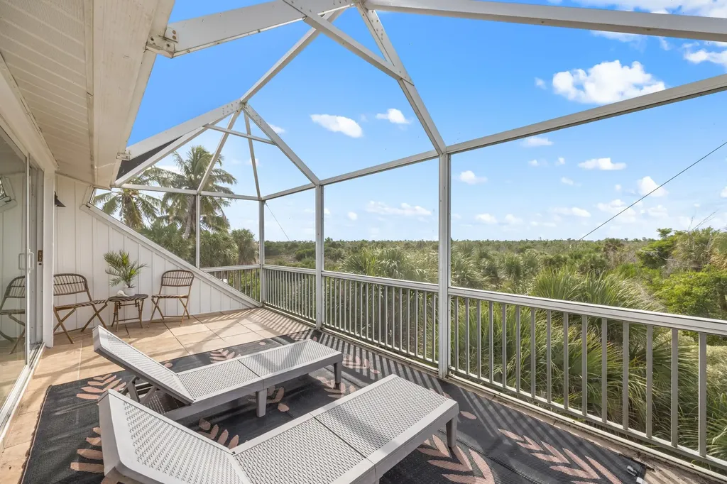 9247 Dimmick Drive Sanibel FL 33957