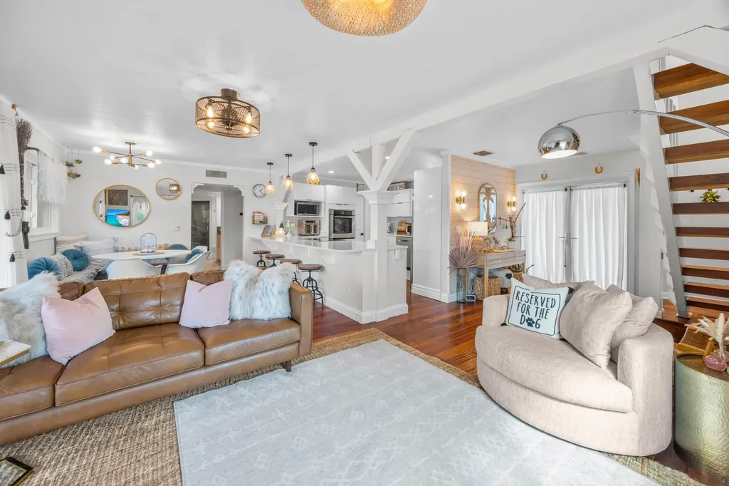 9247 Dimmick Drive Sanibel FL 33957