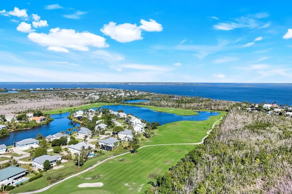 1417 Causey Court Sanibel FL 33957