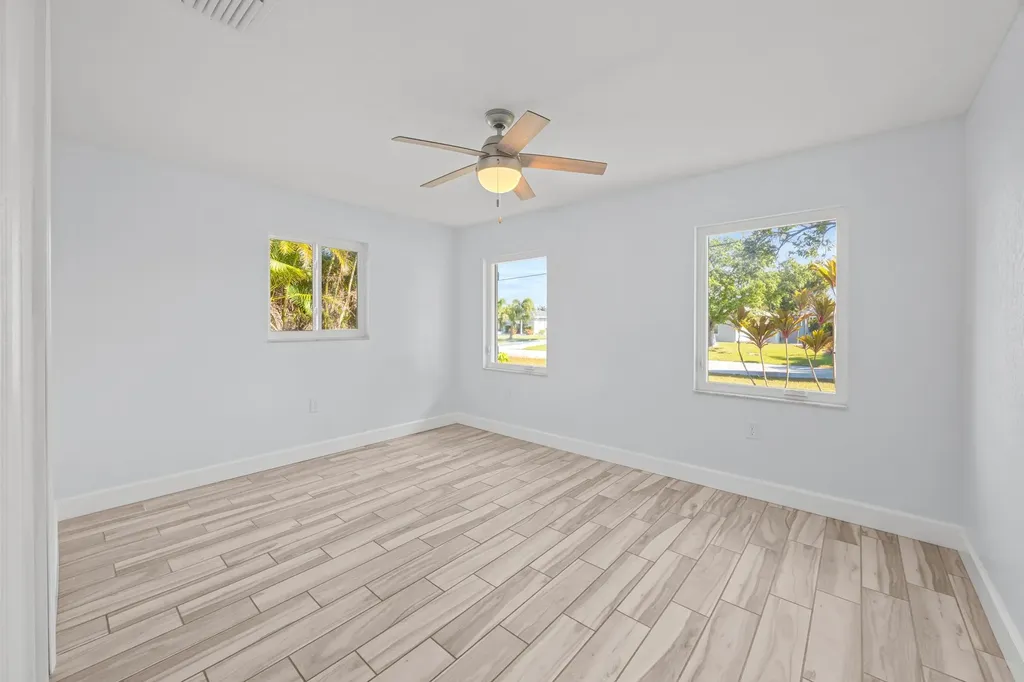 2514 SE 26th Avenue Cape Coral FL 33904