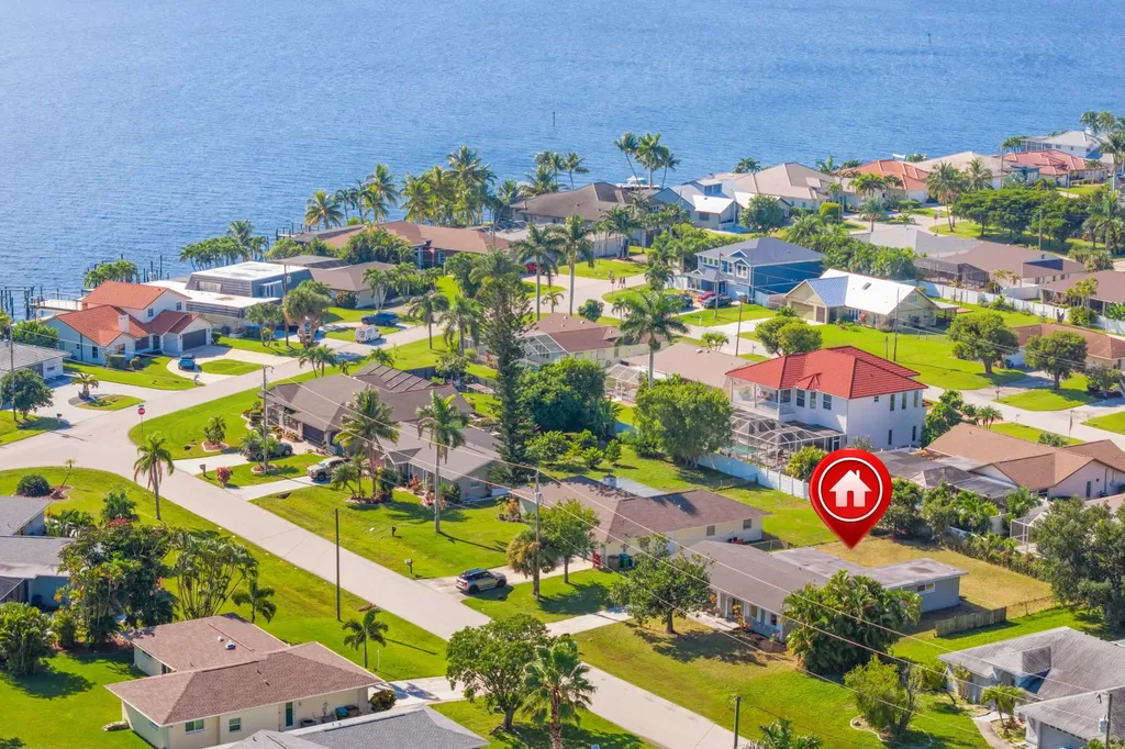 2514 SE 26th Avenue Cape Coral FL 33904
