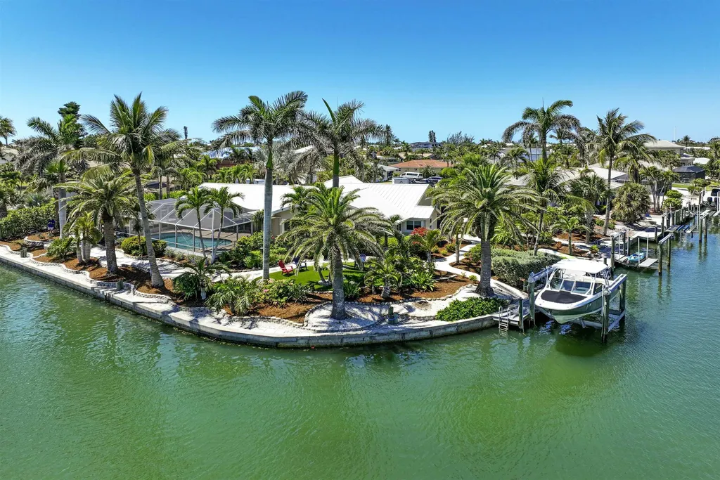 812 Angel Wing Drive Sanibel FL 33957