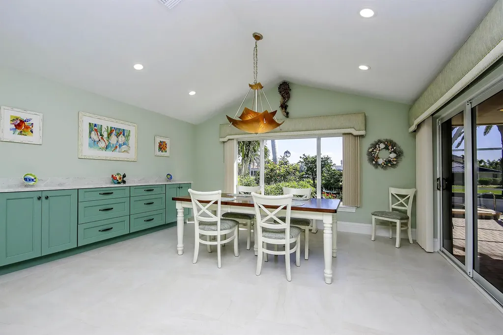 812 Angel Wing Drive Sanibel FL 33957