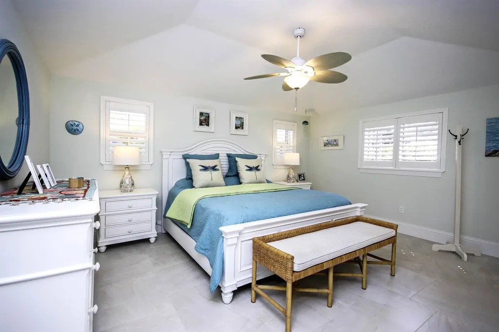 812 Angel Wing Drive Sanibel FL 33957